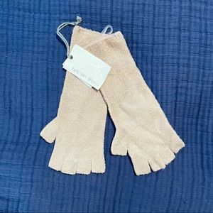 Barefoot Dreams Fingerless Gloves